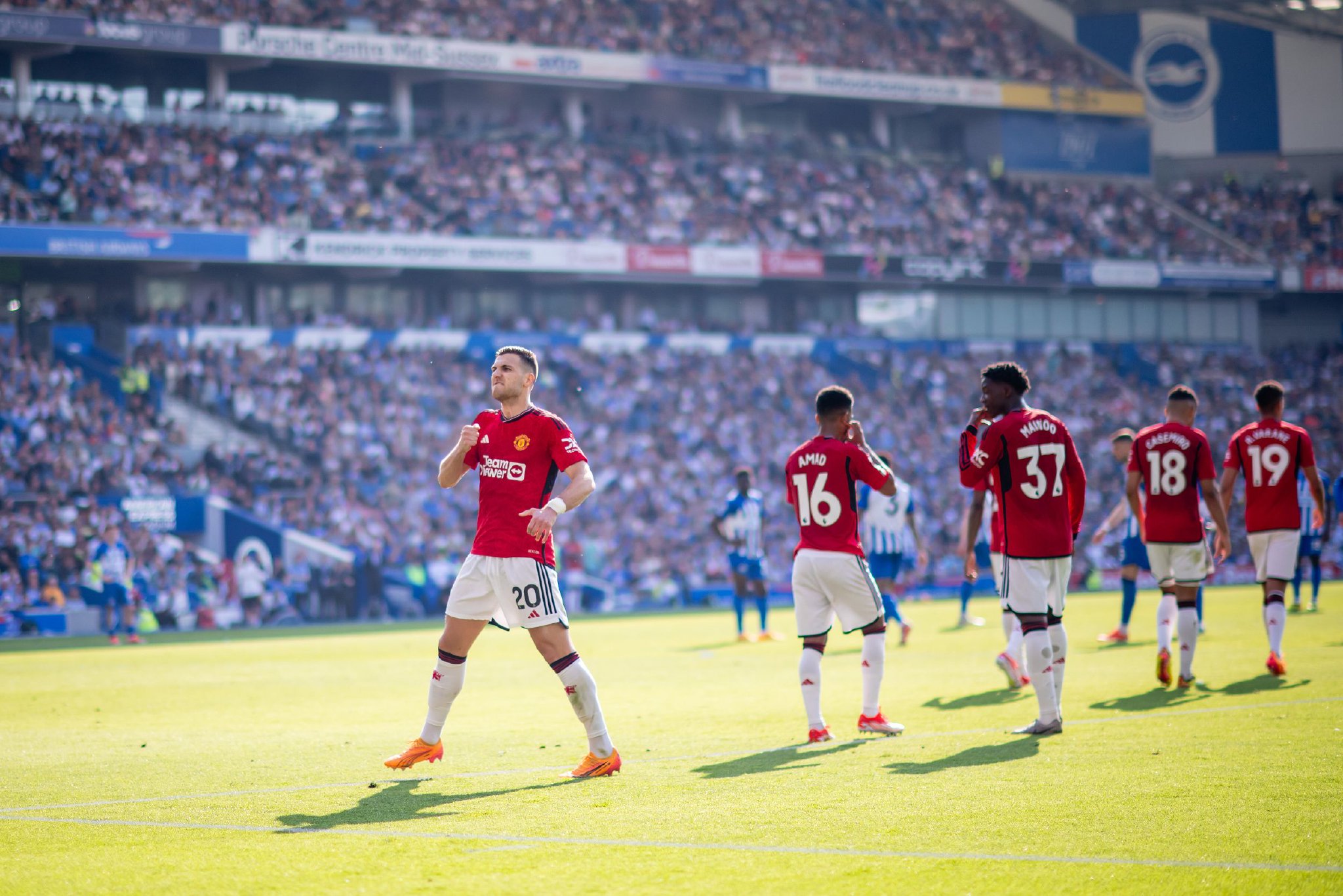 与巴萨队友 与巴萨队友